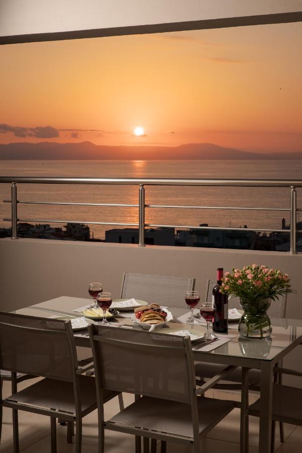 Overview Chania With Sea View And Amazing Sunset Dış mekan fotoğraf