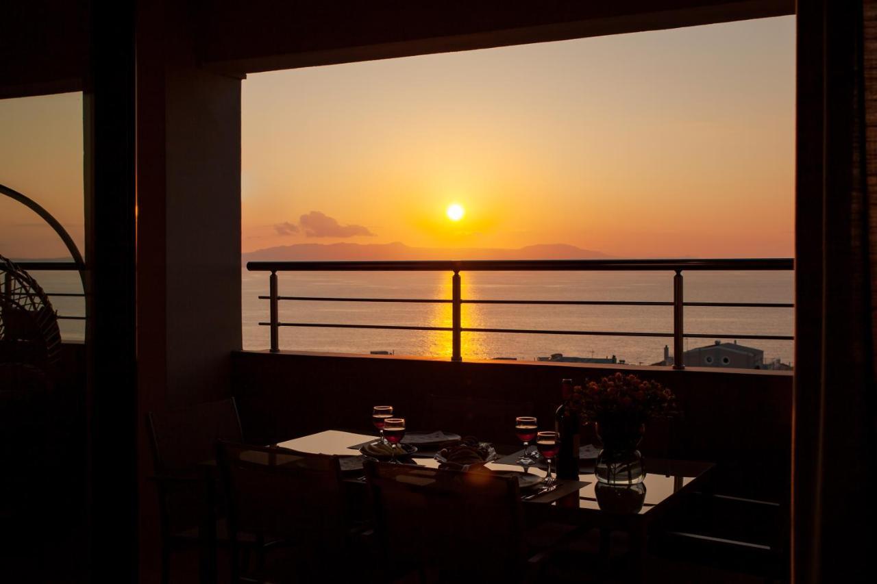 Overview Chania With Sea View And Amazing Sunset Dış mekan fotoğraf