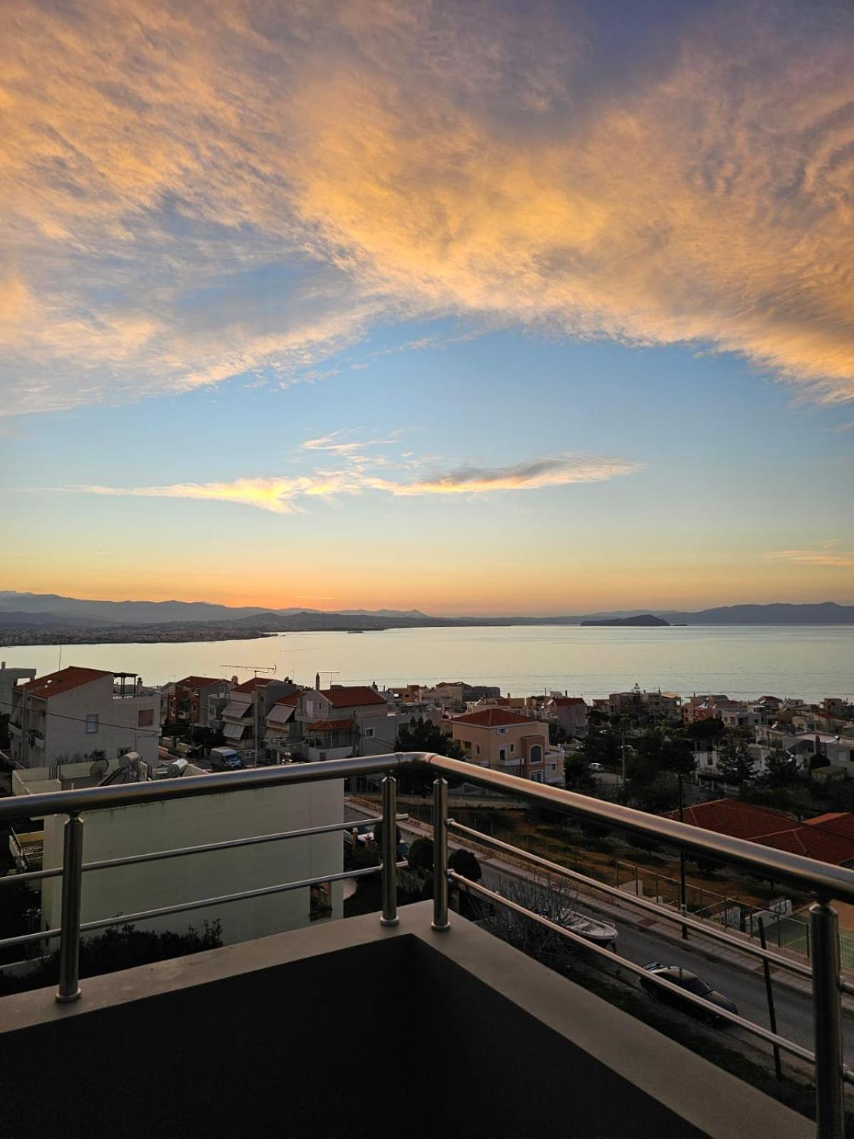 Overview Chania With Sea View And Amazing Sunset Dış mekan fotoğraf